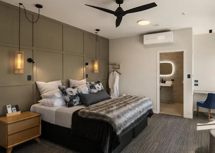 14Th Lane Urban Hotel