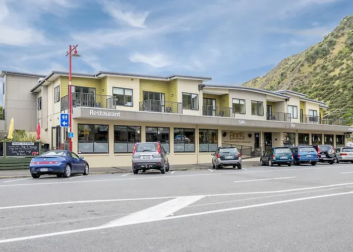 Finns Paekakariki
